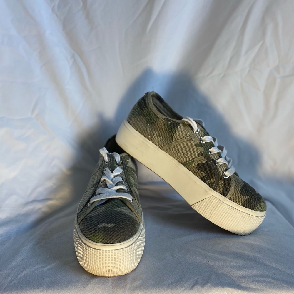 Steve Madden Camo Shoes
